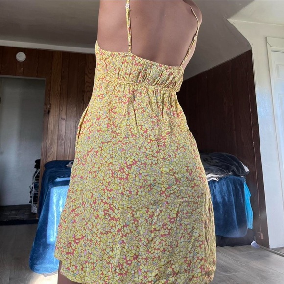 Wild Fable Yellow Floral Backless Dress - Picture 3 of 8